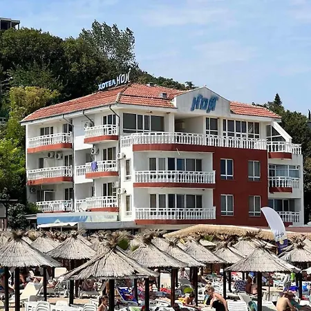 Noy Hotel 3*